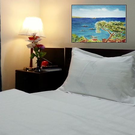Hotel Magnificat Lomé Zimmer foto