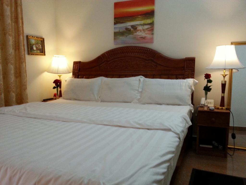 Hotel Magnificat Lomé Zimmer foto